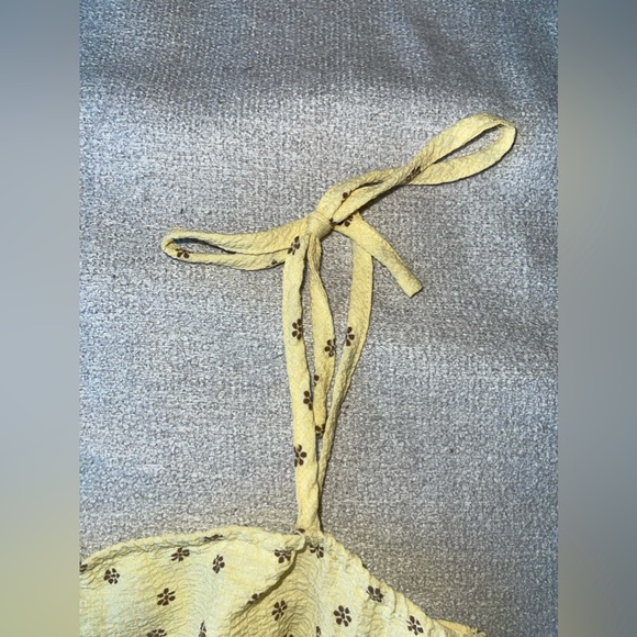 Yellow Mini Skirt and Crop Top Set | Women’s Size XS - Picture 5 of 10